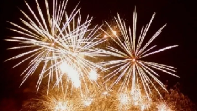 Anul Nou vine cu ceata si nori, dar fara zapada