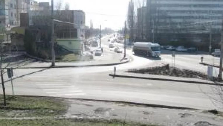 Contract-mamut pentru strazi