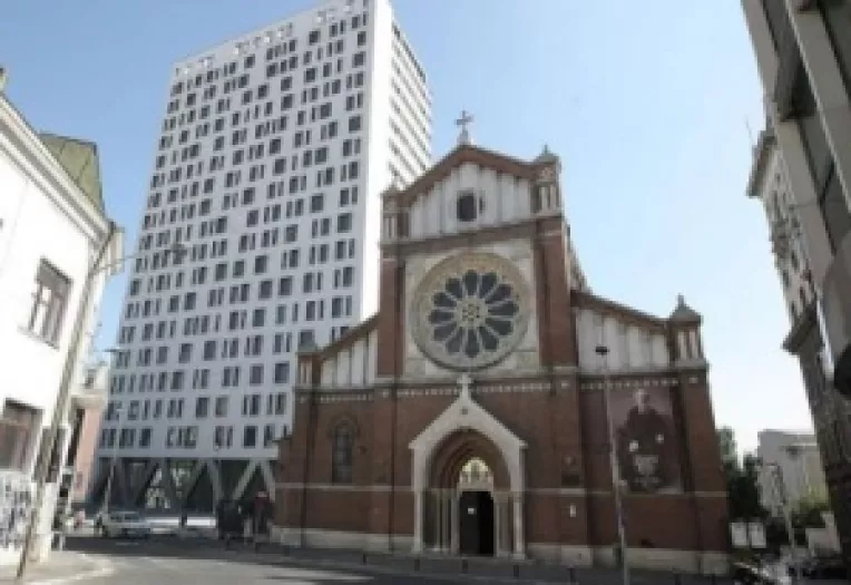 Demolarea Cathedral Plaza ar putea deteriora monumentul arhitectural din apropiere - Catedrala romano-catolica Sf. Iosif