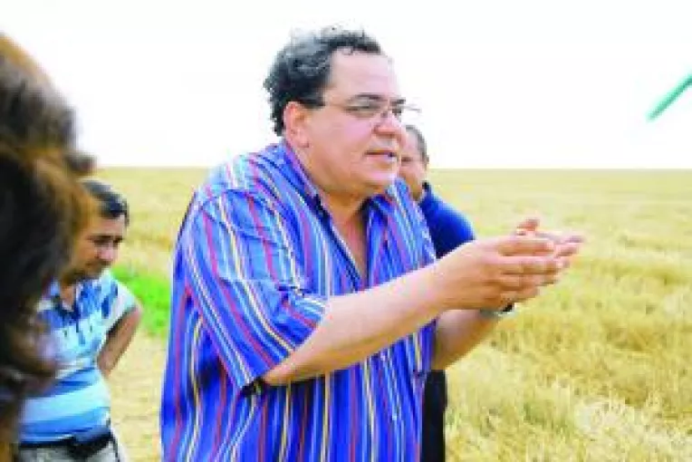 Dinel si Anghel - umar la umar in topul bogatilor