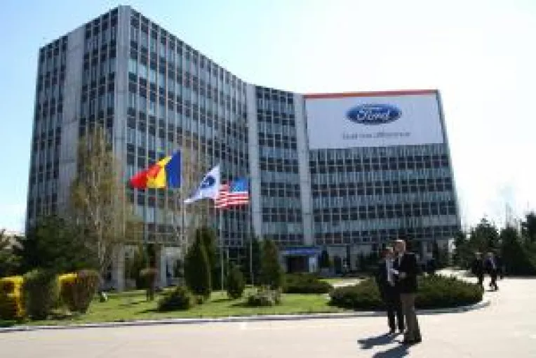 Ford ar putea investi in Banie peste 675 de milioane de euro