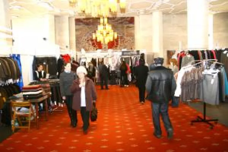 Industria textila trage sa moara