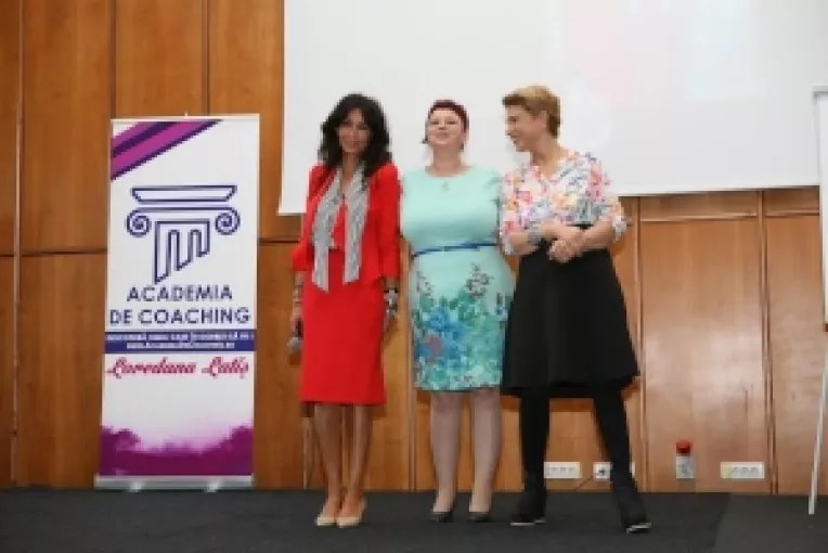 Mihaela Radulescu: Loredana Latis si Academia de Coaching schimba vieti!â€