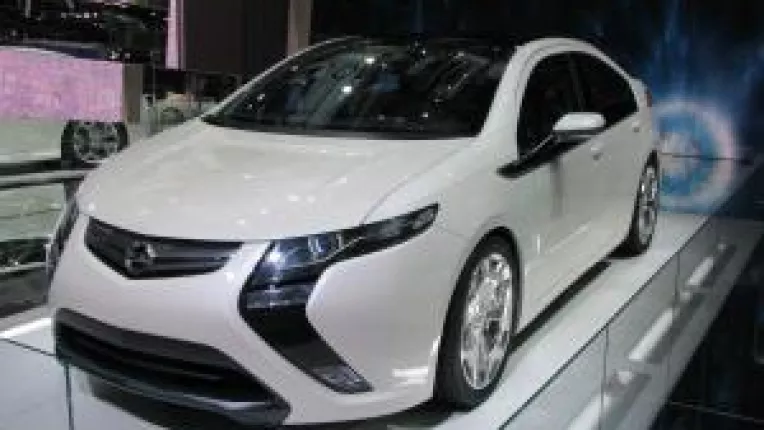 Opel Ampera, masina anului 2012