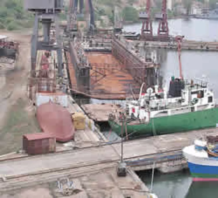 Santierul Naval Militar, parasit de ofertanti